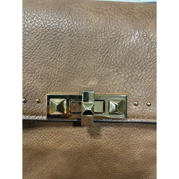 Gussaci Pebbled Faux Leather Crossbody Handbag. Brown With Gold Hardware - Picture 4 of 11